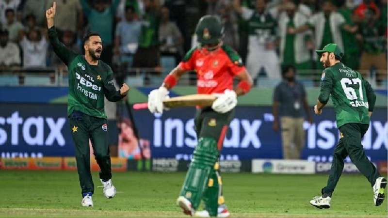 ব্যাটিং ব্যার্থতায় বাংলাদেশের হার, ফাইনালে পাকিস্থান